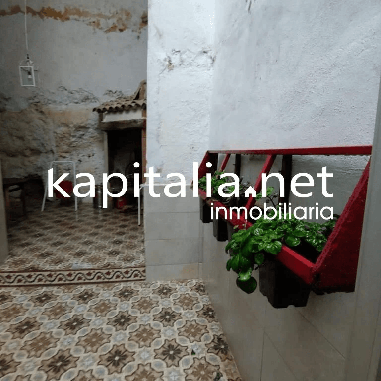 Alquiler de casa amplia en Navarrés ideal para empresas – Gran capacidad y totalmente equipada