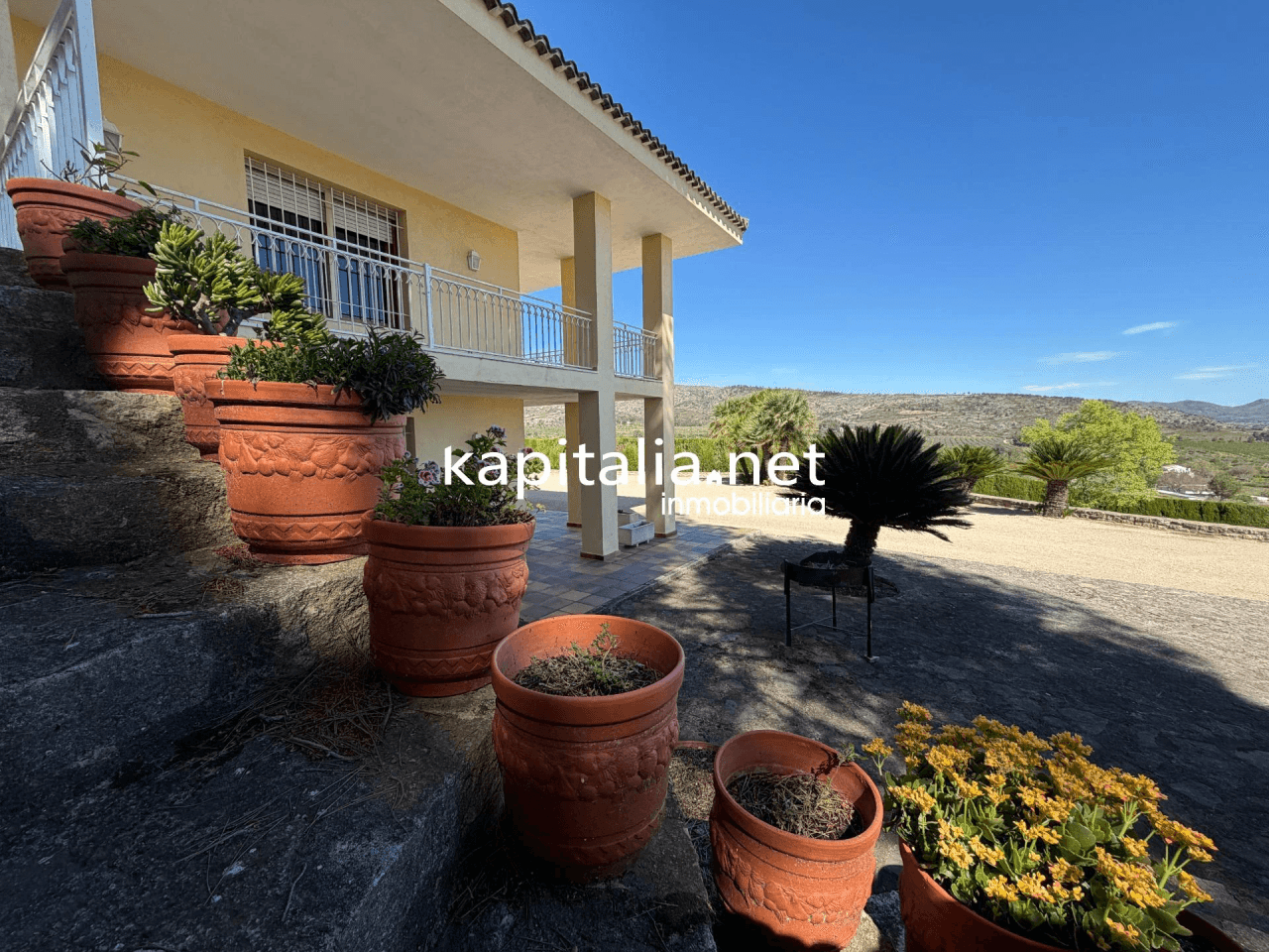 Villa for Sale in Ontinyent