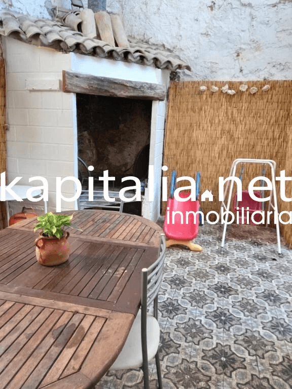Alquiler de casa amplia en Navarrés ideal para empresas – Gran capacidad y totalmente equipada