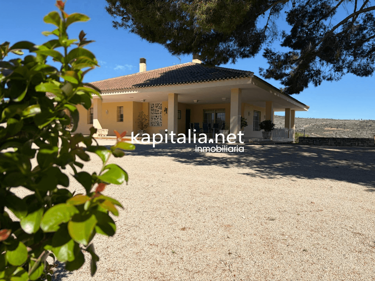 Villa for Sale in Ontinyent