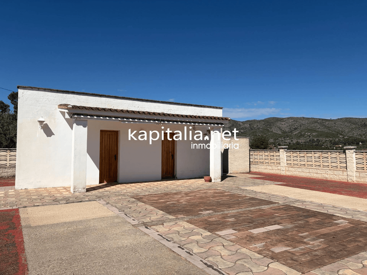 Villa for Sale in Ontinyent
