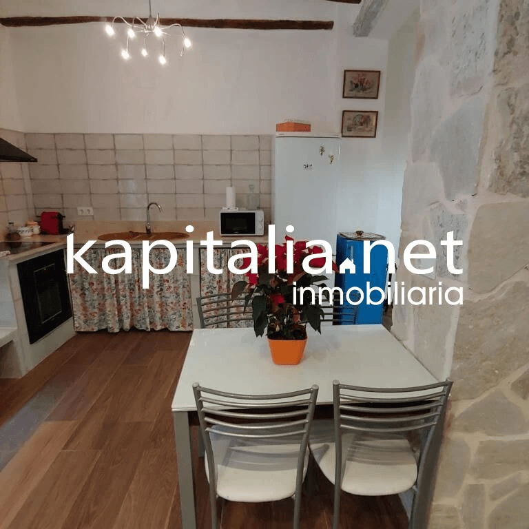 Alquiler de casa amplia en Navarrés ideal para empresas – Gran capacidad y totalmente equipada