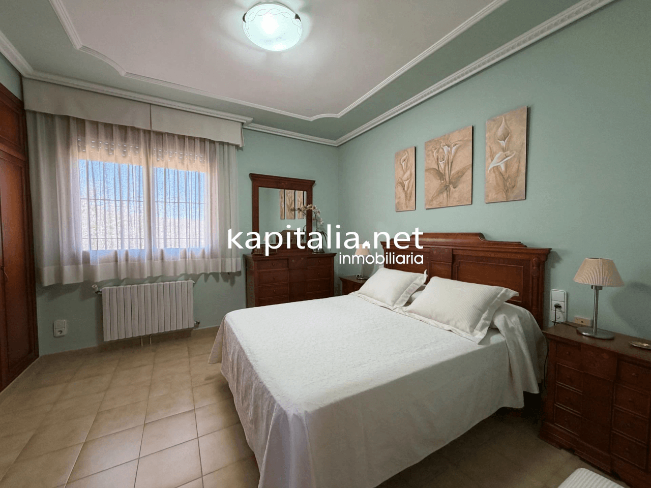 Villa for Sale in Ontinyent