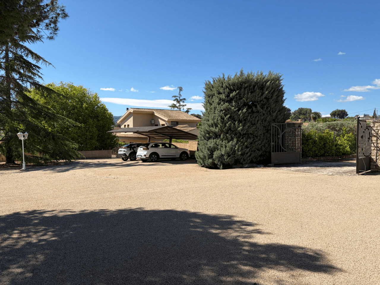 Villa for Sale in Ontinyent