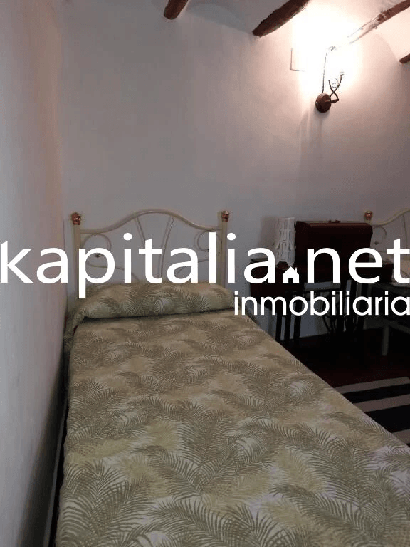 Alquiler de casa amplia en Navarrés ideal para empresas – Gran capacidad y totalmente equipada