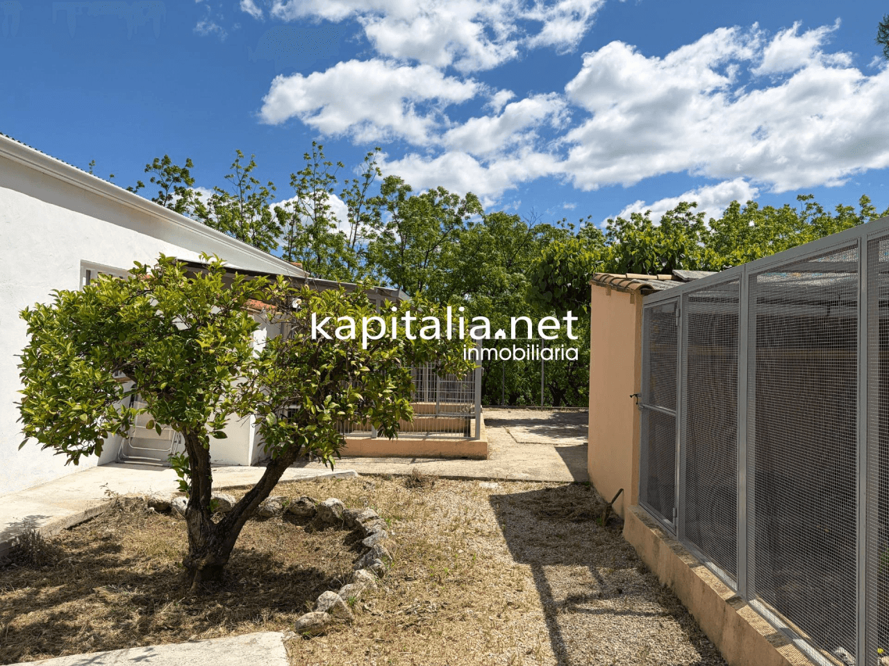 Villa for Sale in Ontinyent