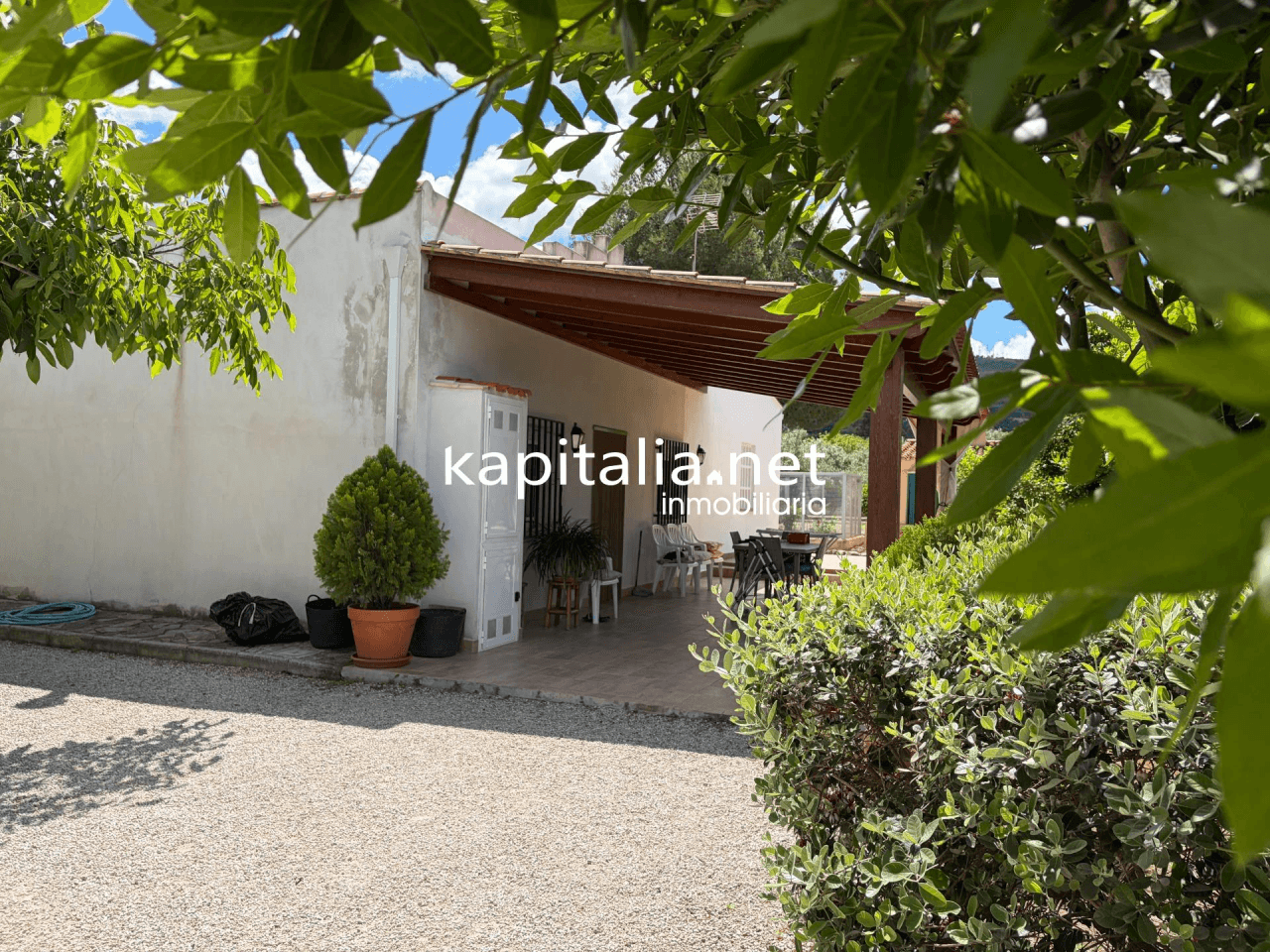 Villa for Sale in Ontinyent
