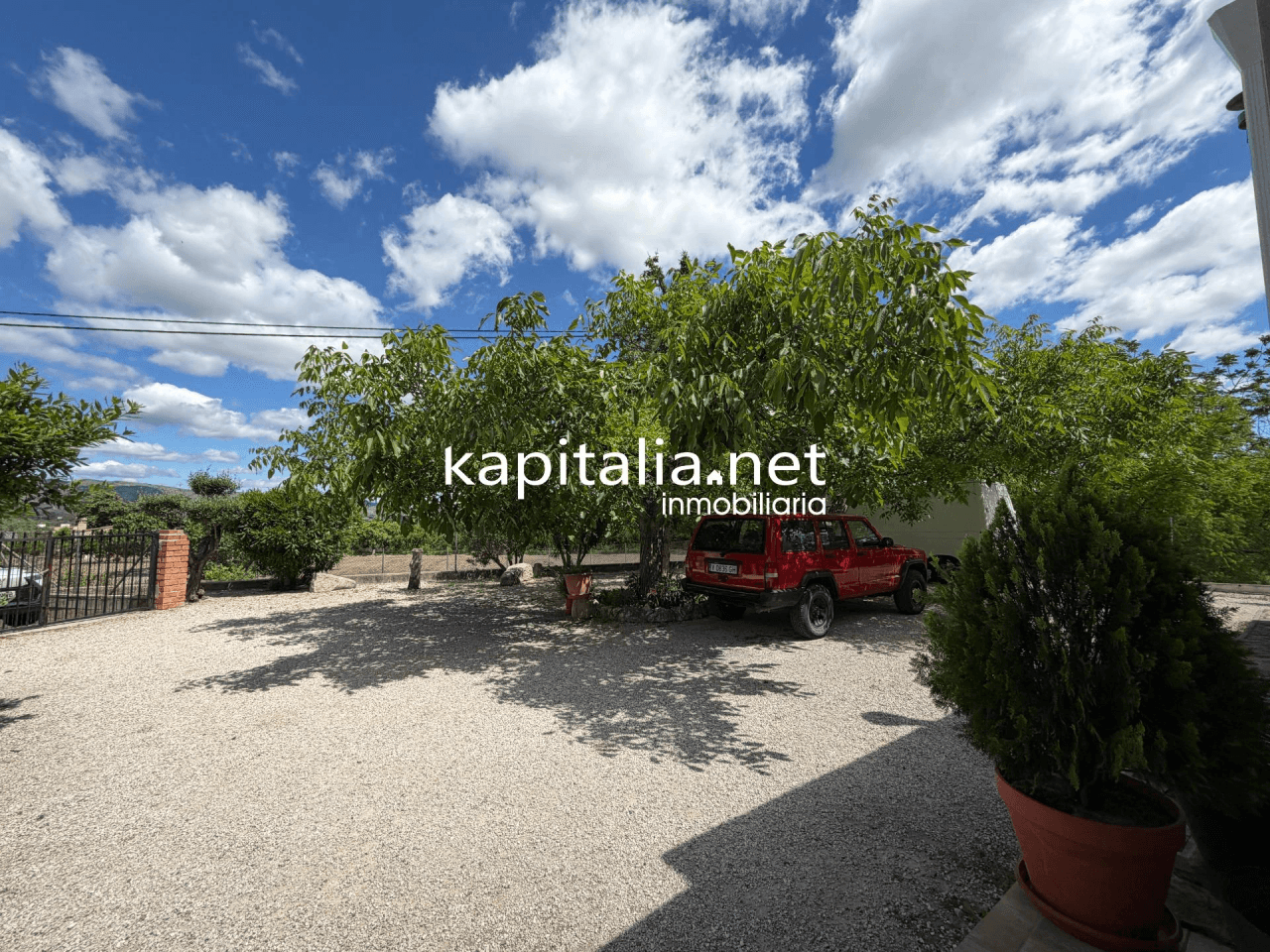 Villa for Sale in Ontinyent