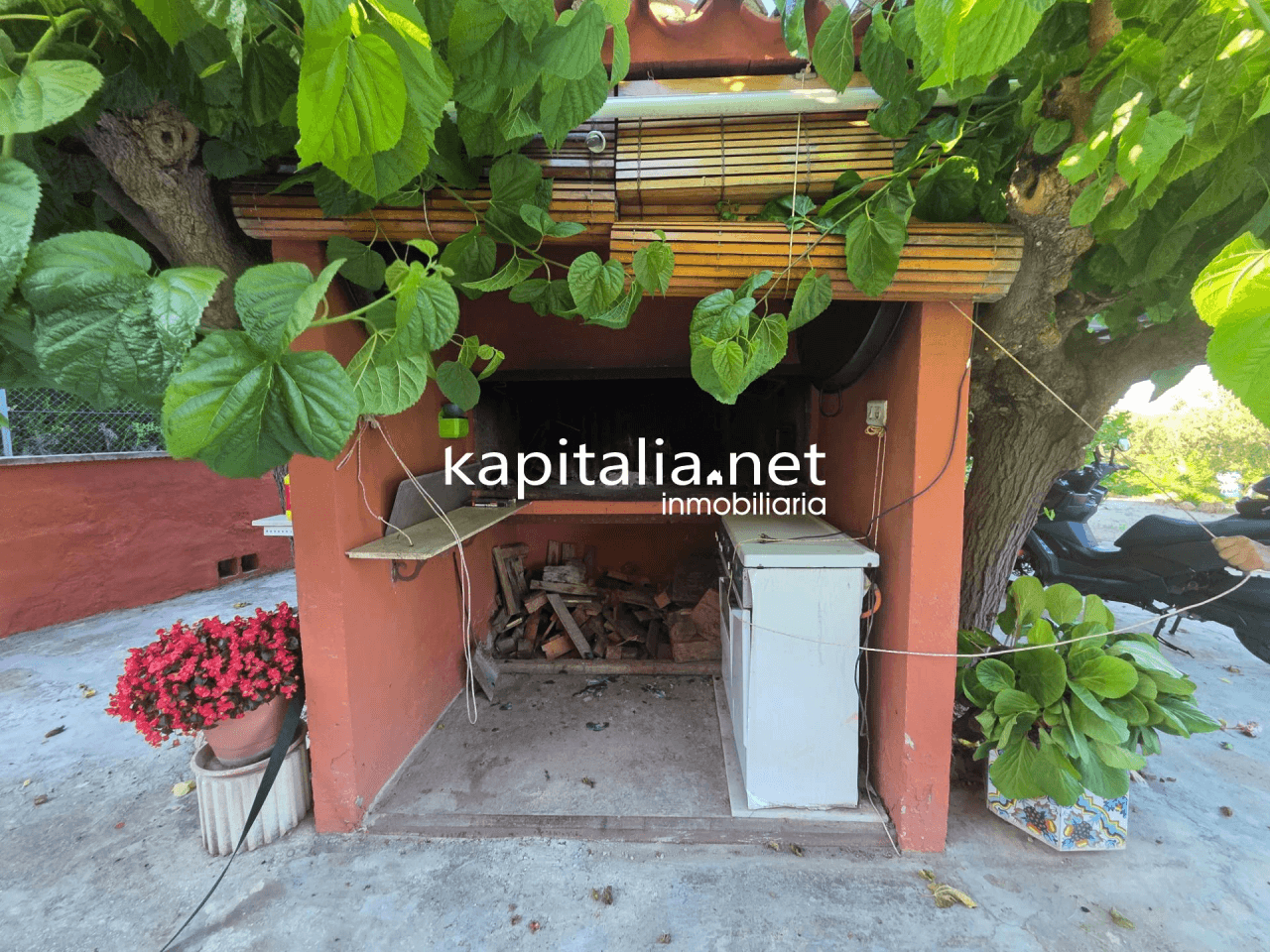 Villa for Sale in Ontinyent