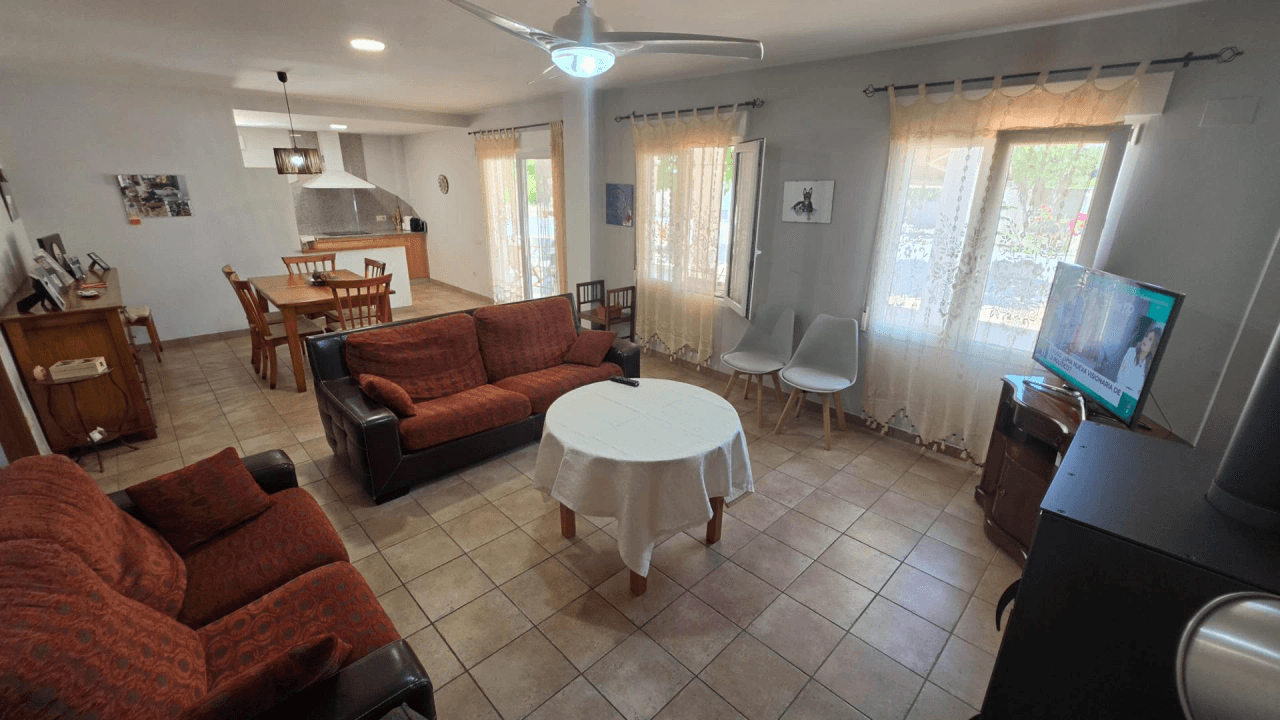Villa for Sale in Ontinyent