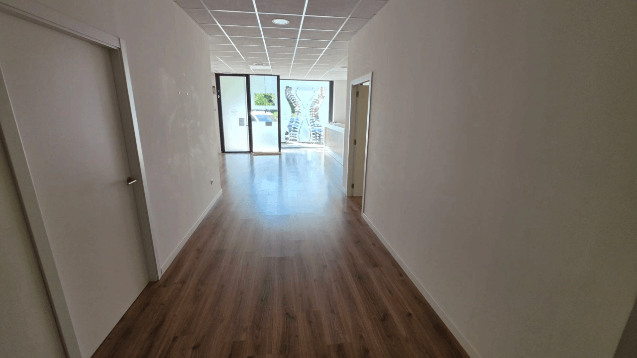 EXCELENTE LOCAL EN ALQUILER, SITUADO EN AMPLIA AVENIDA DE ONTINYENT!!!