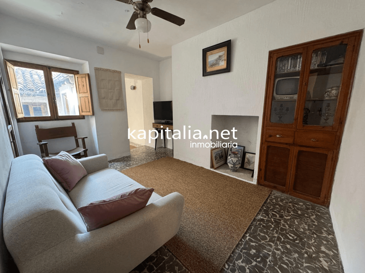 Casa de tres plantas a la venta en Ontinyent