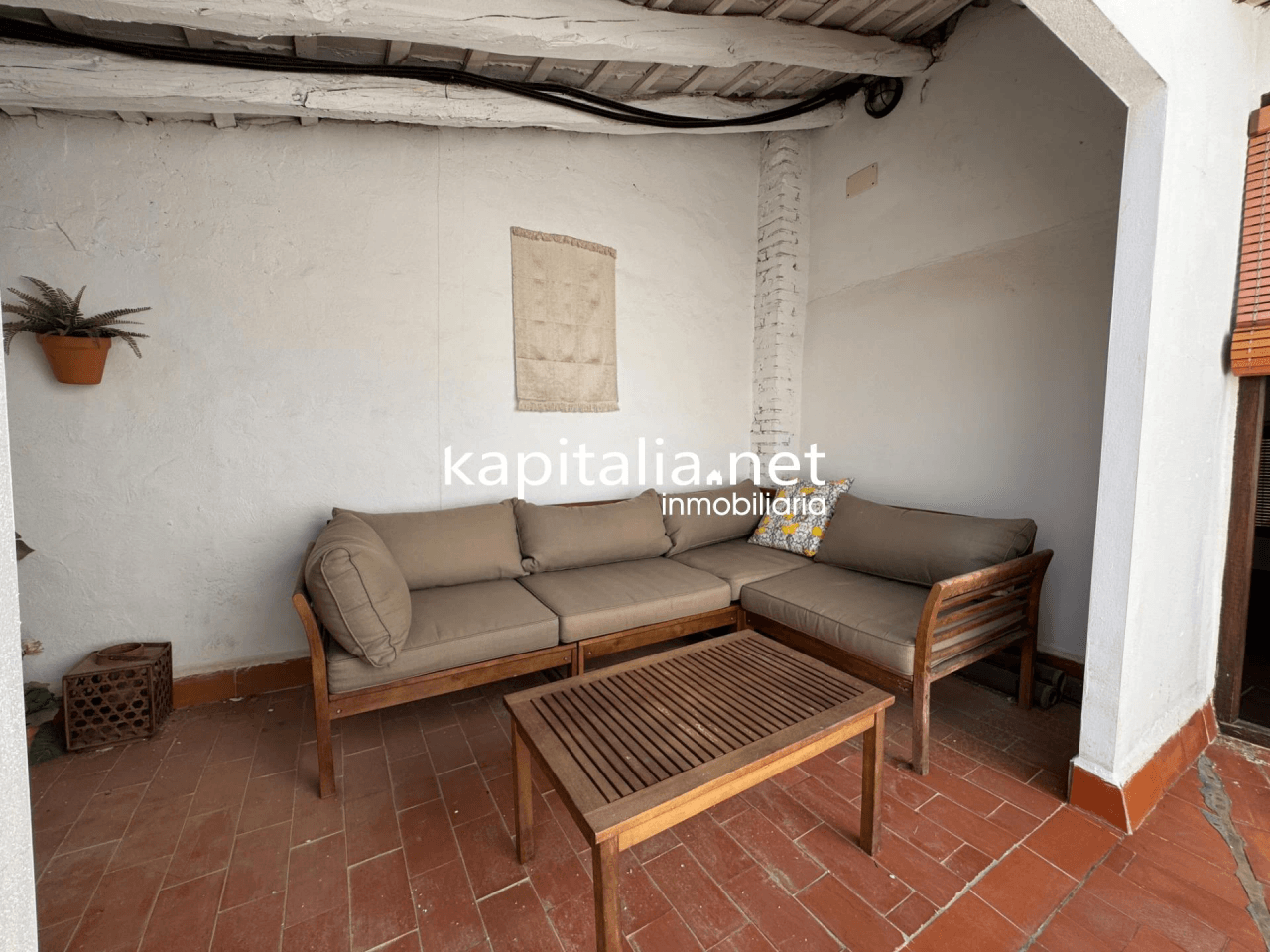 Casa de tres plantas a la venta en Ontinyent