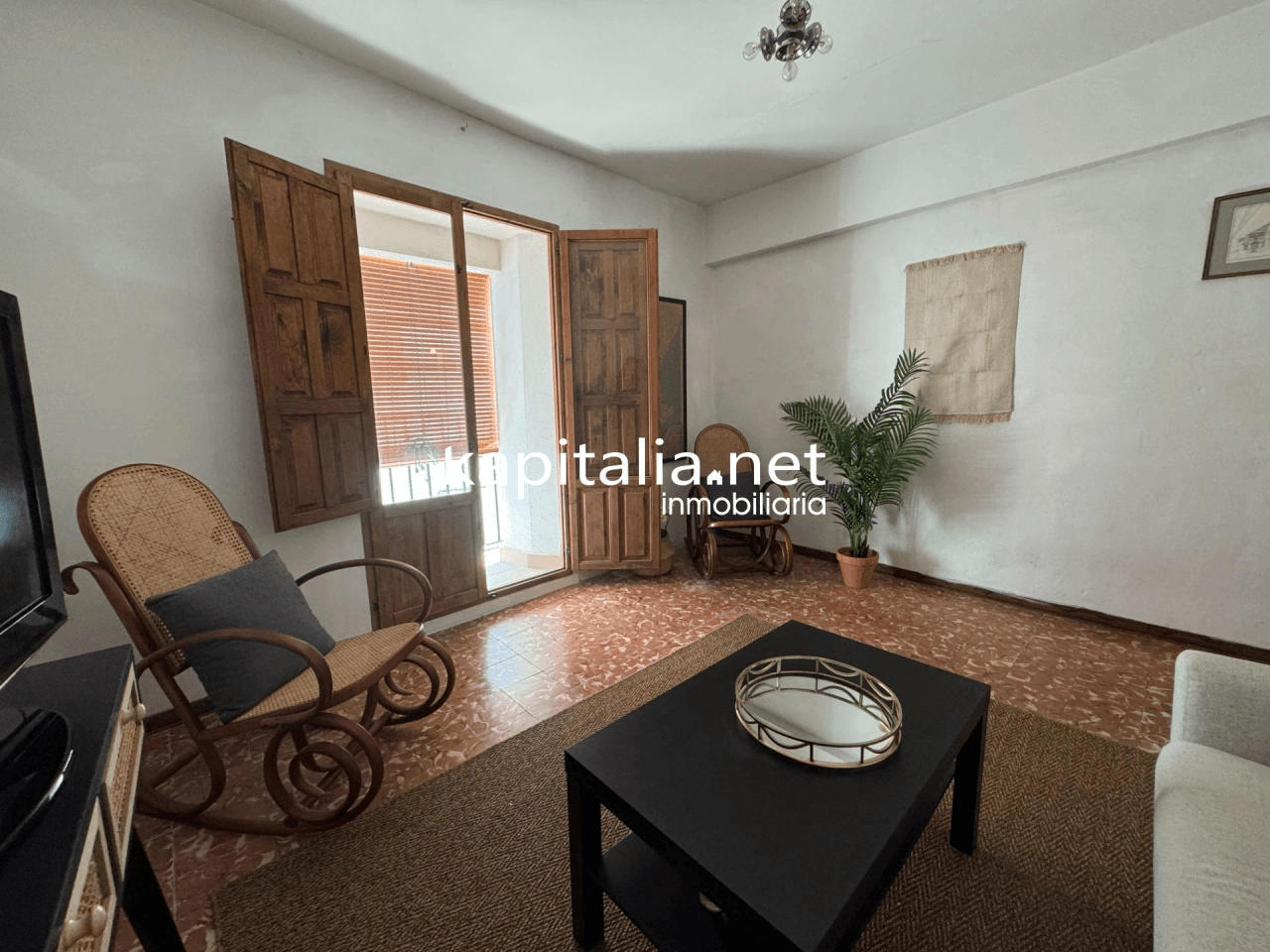 Casa de tres plantas a la venta en Ontinyent