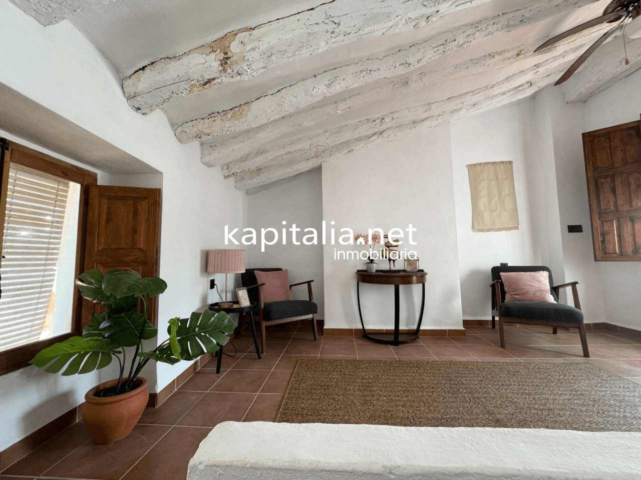 Casa de tres plantas a la venta en Ontinyent