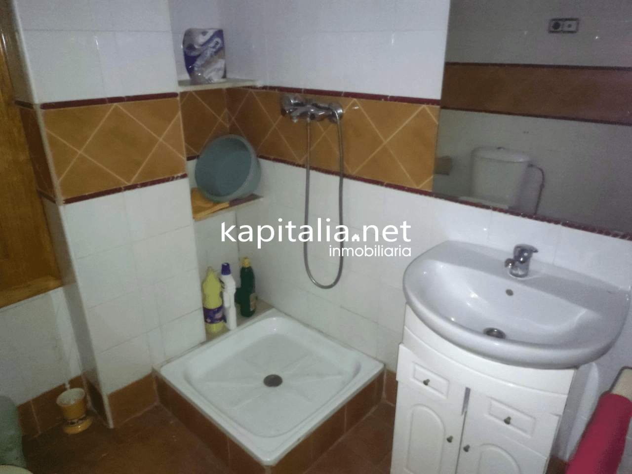 ALTILLO A LA VENTA EN ONTINYENT, UBICADO EN LA ZONA DE SAN JOSÉ.