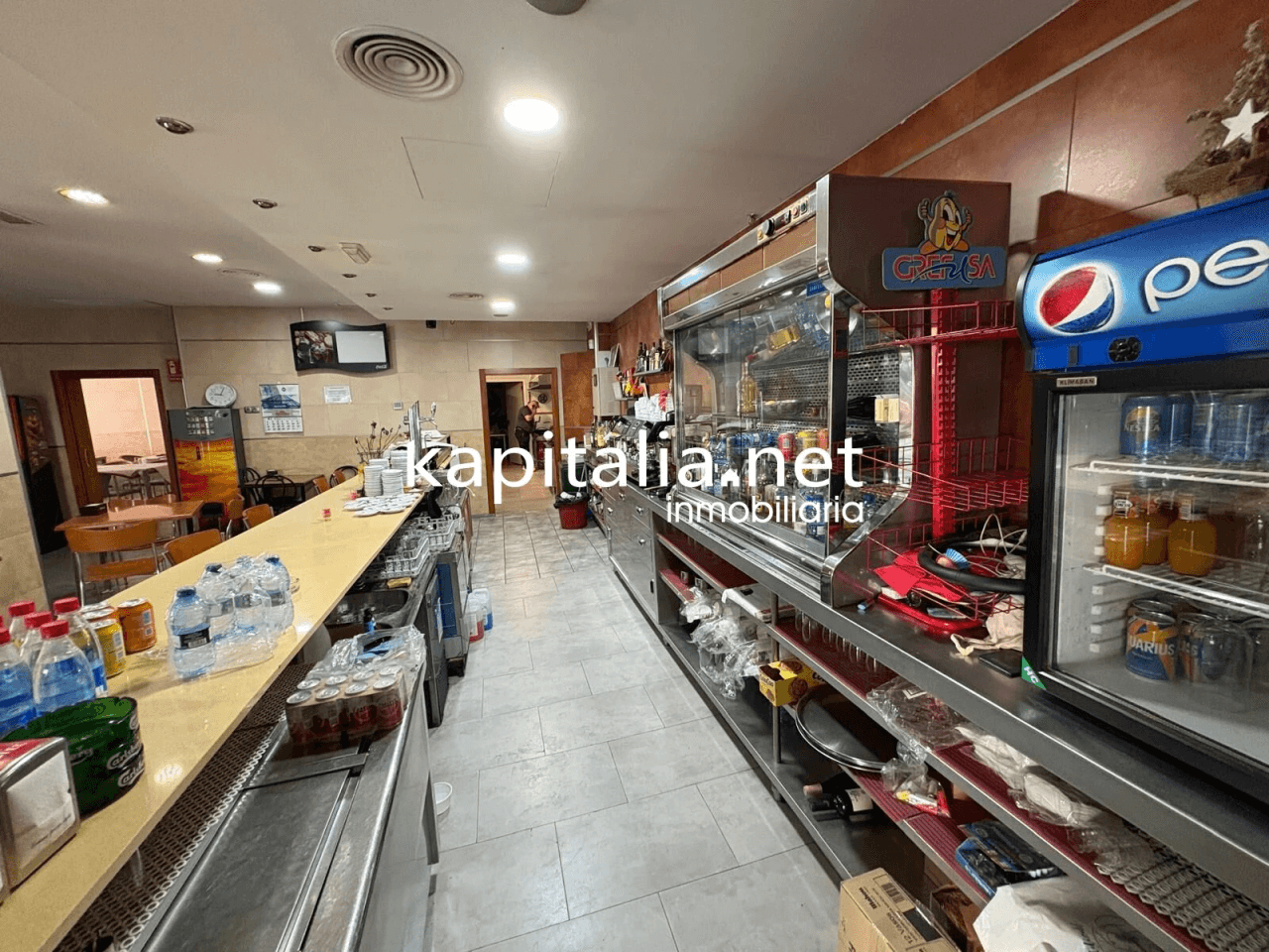 SE TRASPASA BAR- RESTAURANTE TOTALMENTE EQUIPADO LISTO PARA EMPEZAR HOY MISMO EN LA ENTRADA DE XATIVA