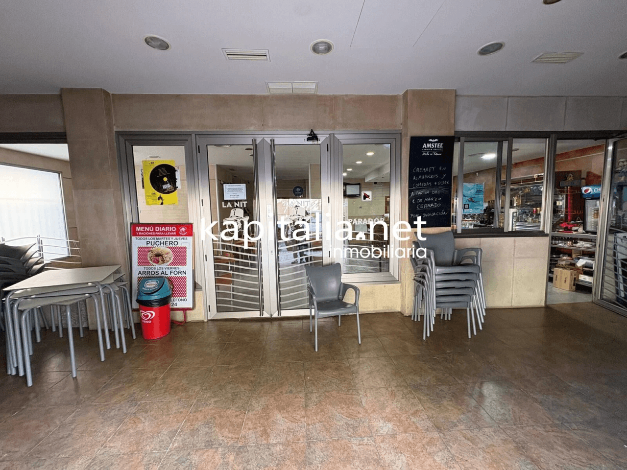 SE TRASPASA BAR- RESTAURANTE TOTALMENTE EQUIPADO LISTO PARA EMPEZAR HOY MISMO EN LA ENTRADA DE XATIVA
