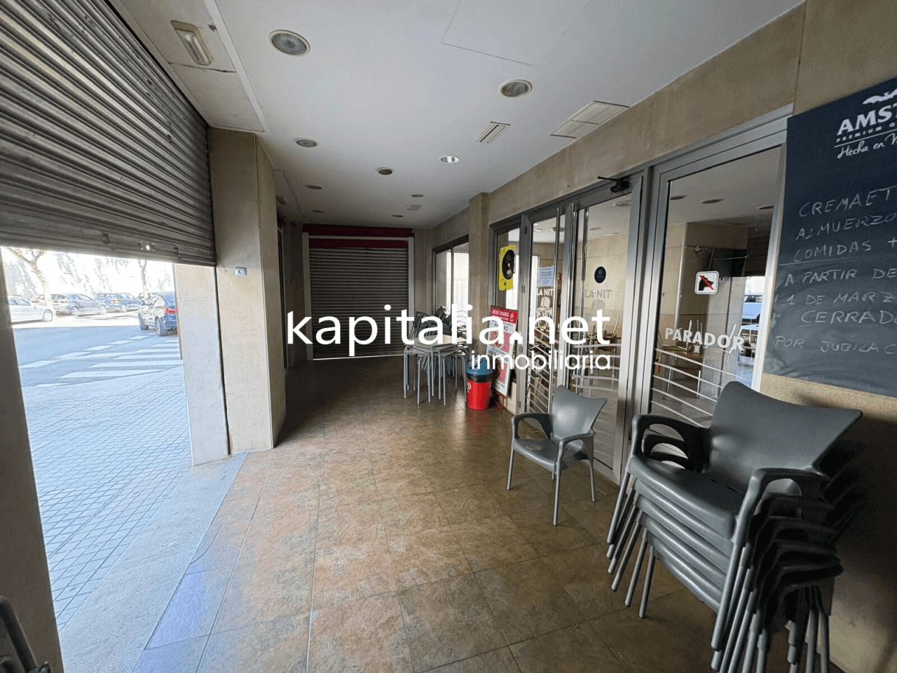 SE TRASPASA BAR- RESTAURANTE TOTALMENTE EQUIPADO LISTO PARA EMPEZAR HOY MISMO EN LA ENTRADA DE XATIVA