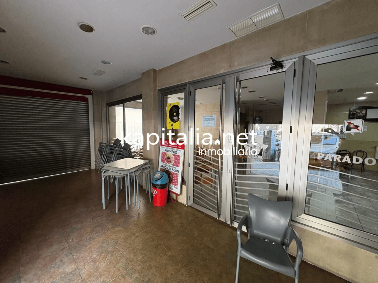 SE TRASPASA BAR- RESTAURANTE TOTALMENTE EQUIPADO LISTO PARA EMPEZAR HOY MISMO EN LA ENTRADA DE XATIVA