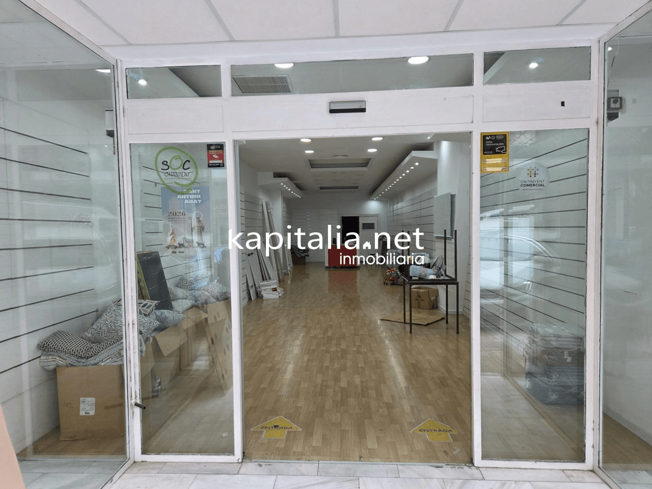Amplio Local Comercial en Alquiler - Sant Josep, Ontinyent