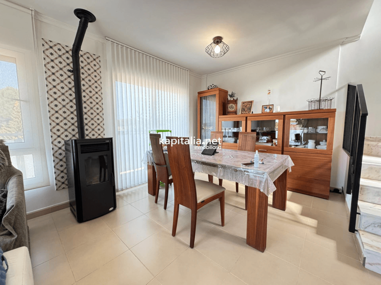 Adosado a la venta en Fontanars dels Alforins