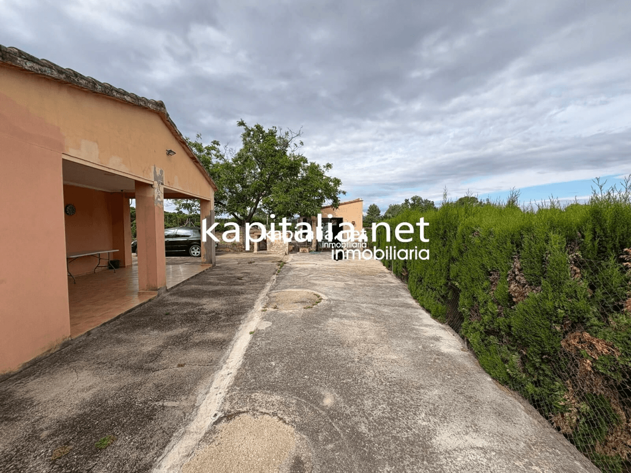 BONITO CHALET CON PISCINA, AGUA Y LUZ TOTALMENTE EQUIPADO A LA VENTA EN XATIVA