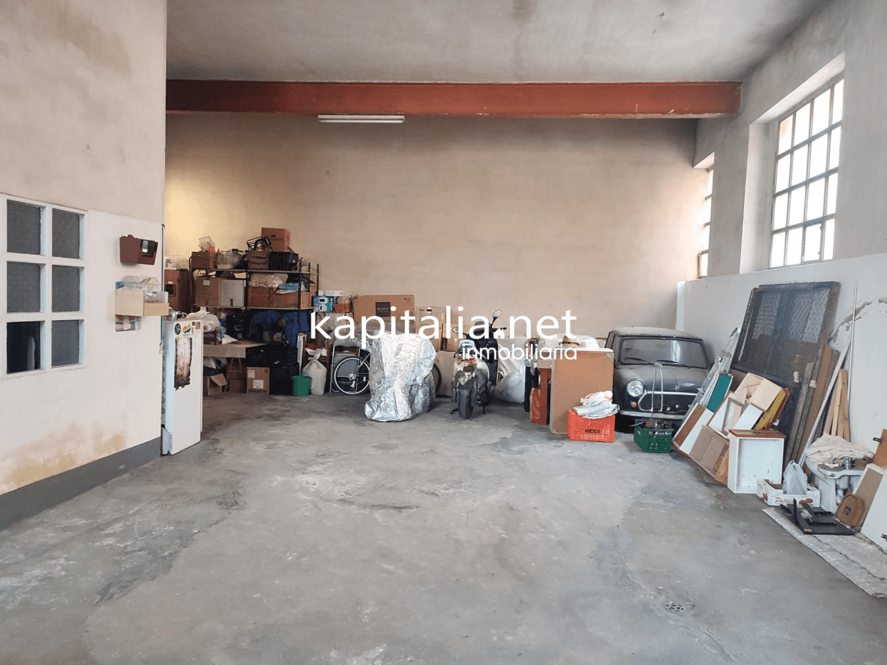 LOCAL COMERCIAL A LA VENTA EN COCENTAINA UBICADO EN ZONA CENTRICA.