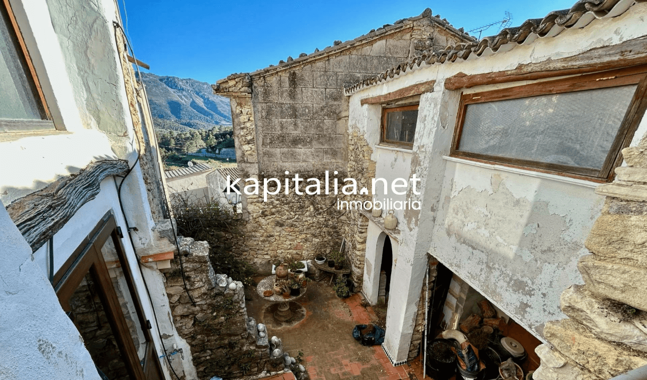 Casa con encanto en Tollos