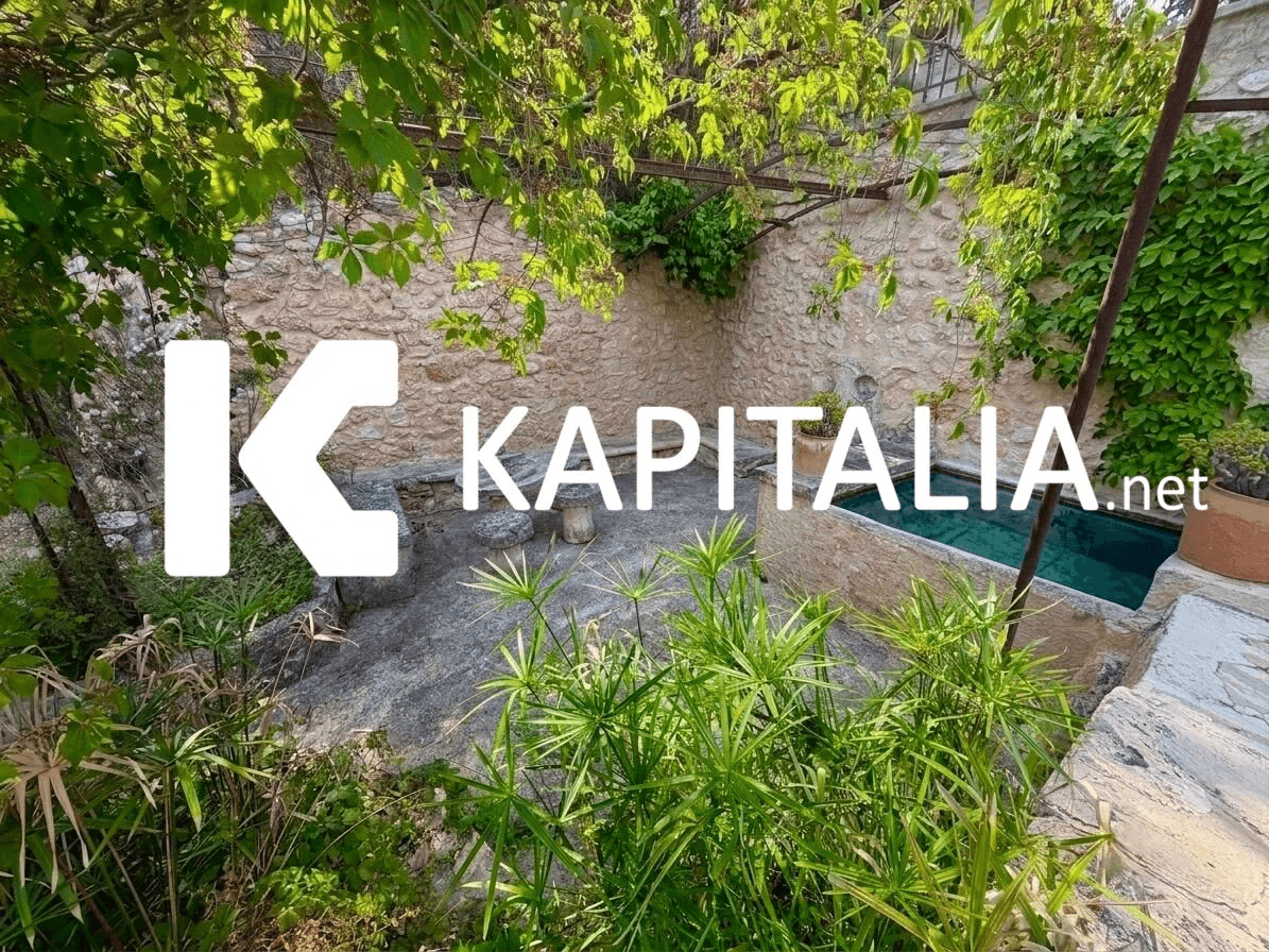 Espectacular Masía en urbanización privada con piscina y 100.000 m² de naturaleza a 5 min de Alcoy