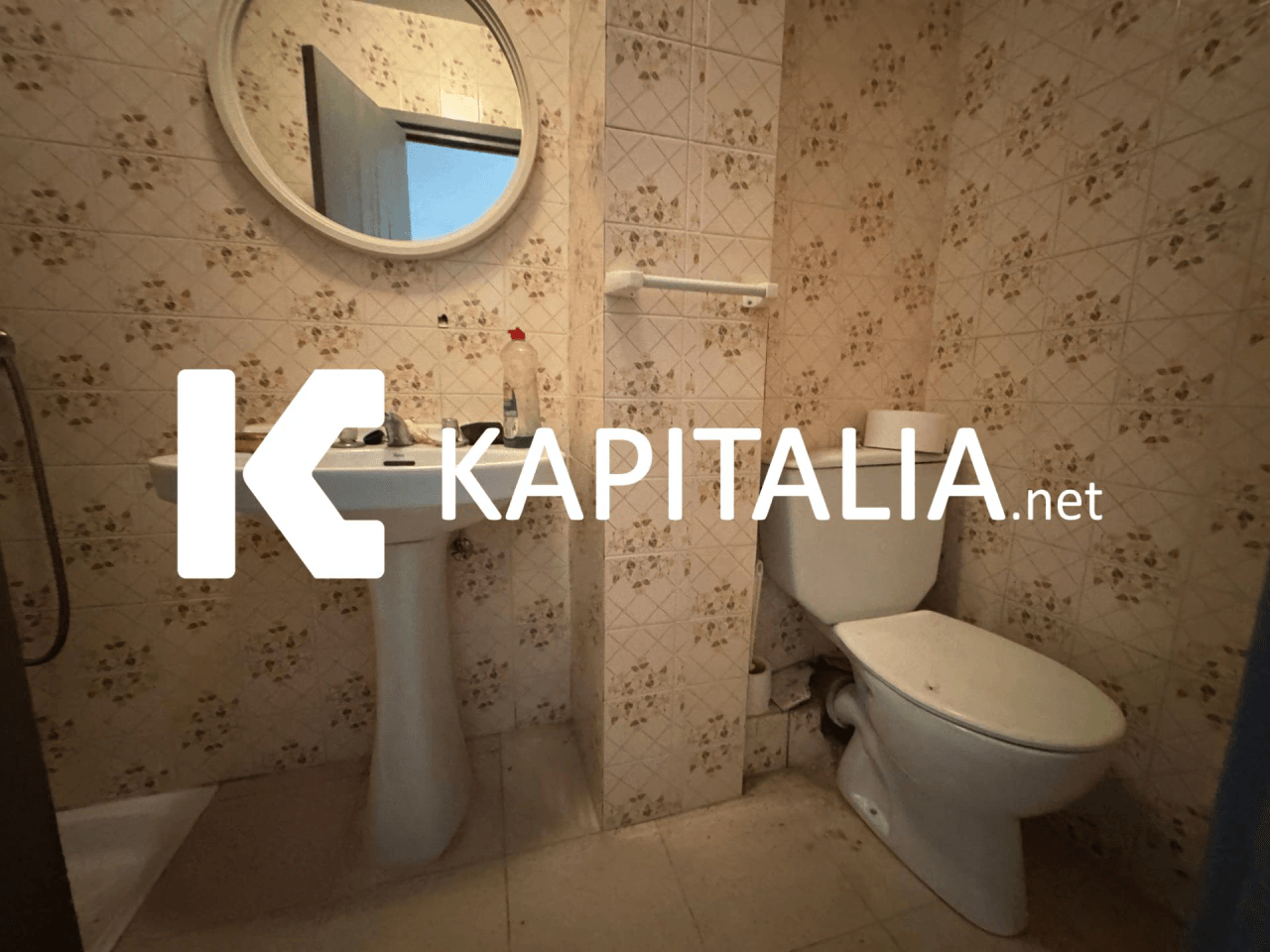 Local comercial a la venta en Ontinyent con posibilidad de vivienda.