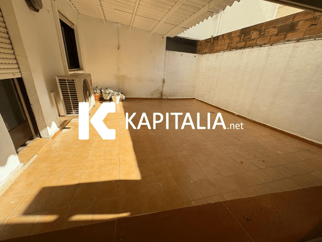 ESTUPENDO PISO DE 150MTRS CON PATIO A LA VENTA EN EL CENTRO DE XATIVA
