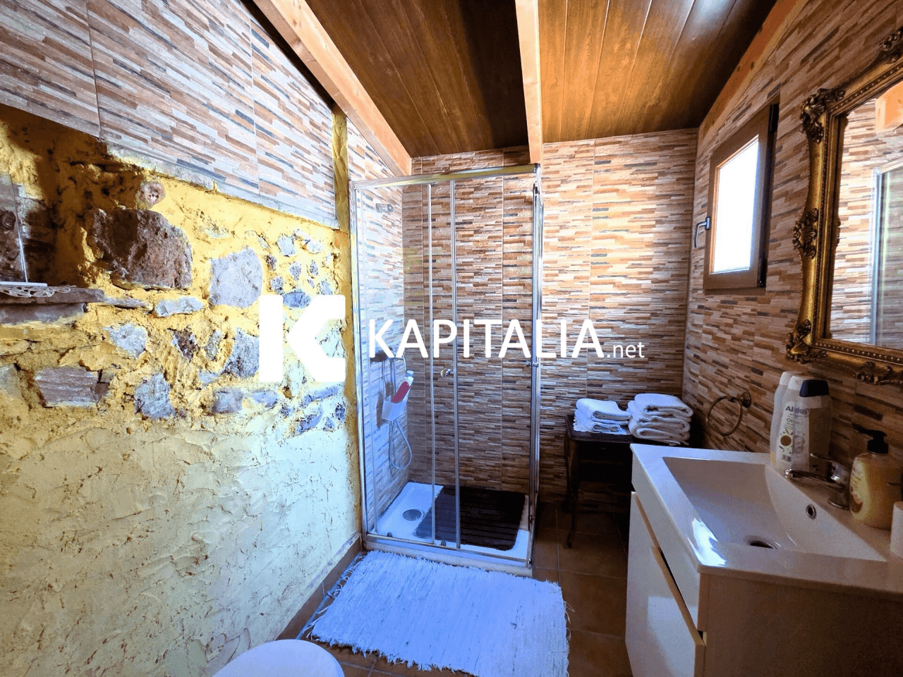 Hotel en traspaso entre Xativa, Ontinyent y Alcoy - ¡Oportunidad Única!