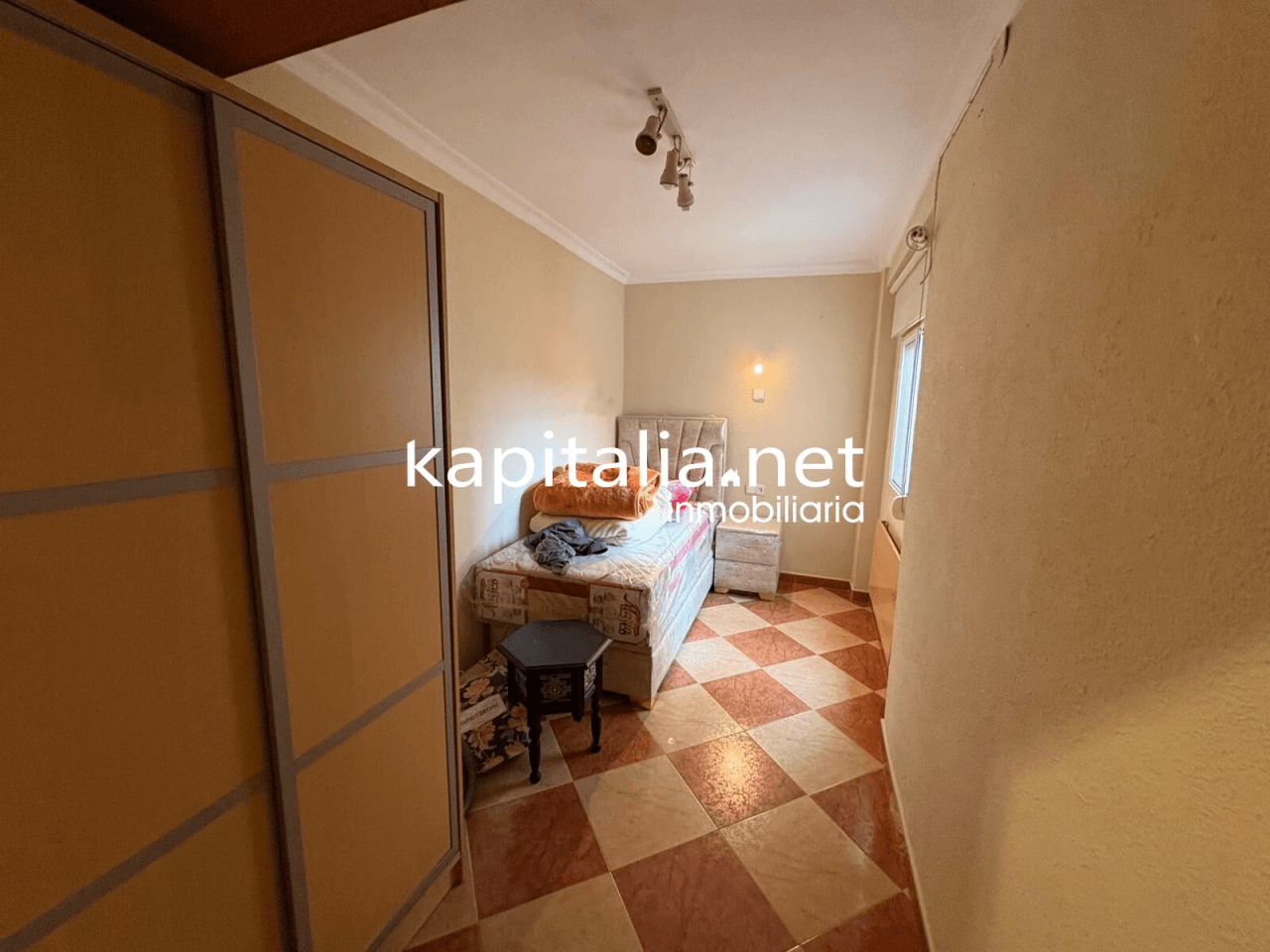ESTUPENDO PISO COMPLETAMENTE EQUIPADO A LA VENTA EN LA LLOSA DE RANES