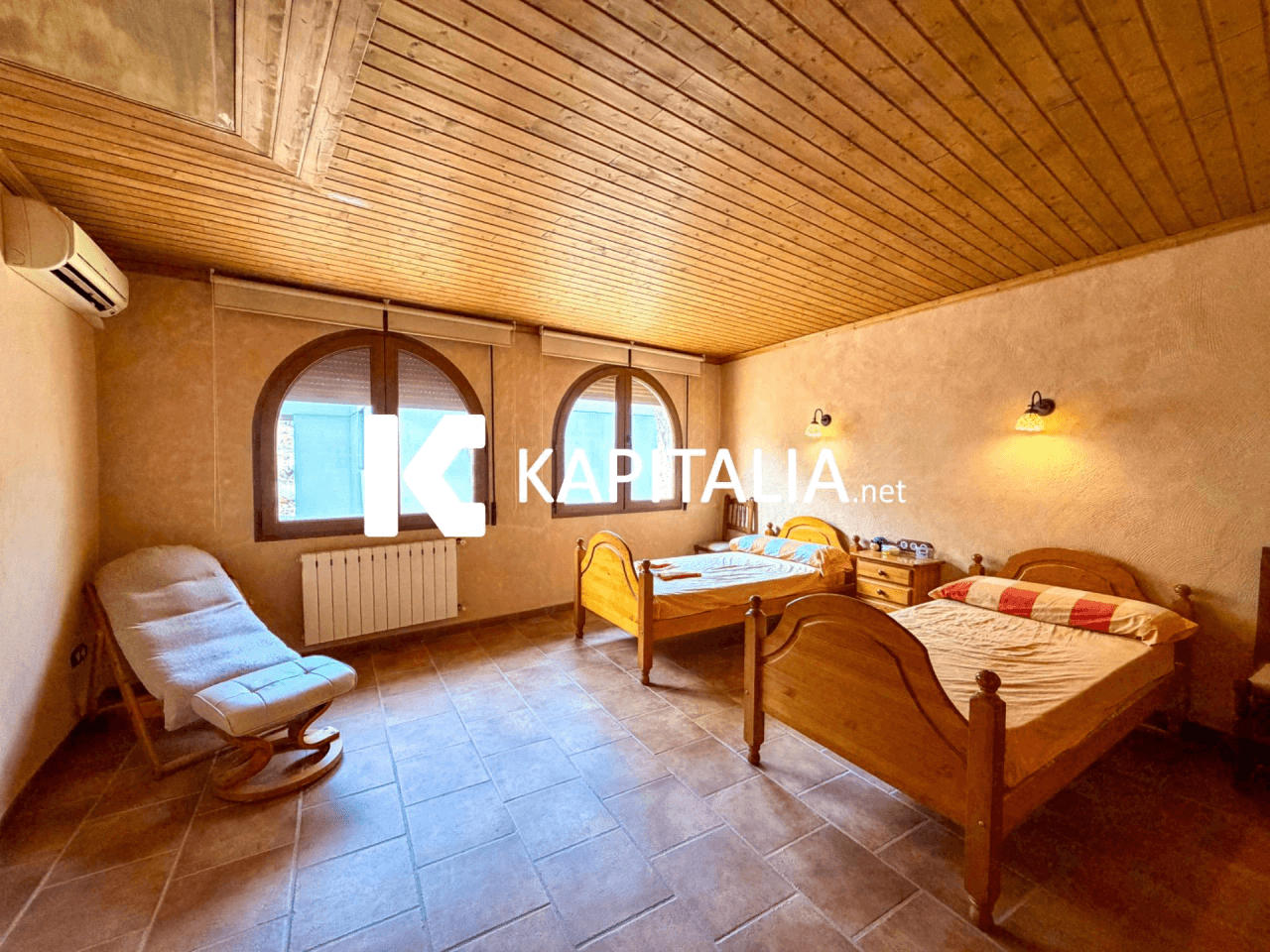 Casa de piedra Premium en Alcalá de la Jovada: Un oasis con piscina privada y vistas al valle