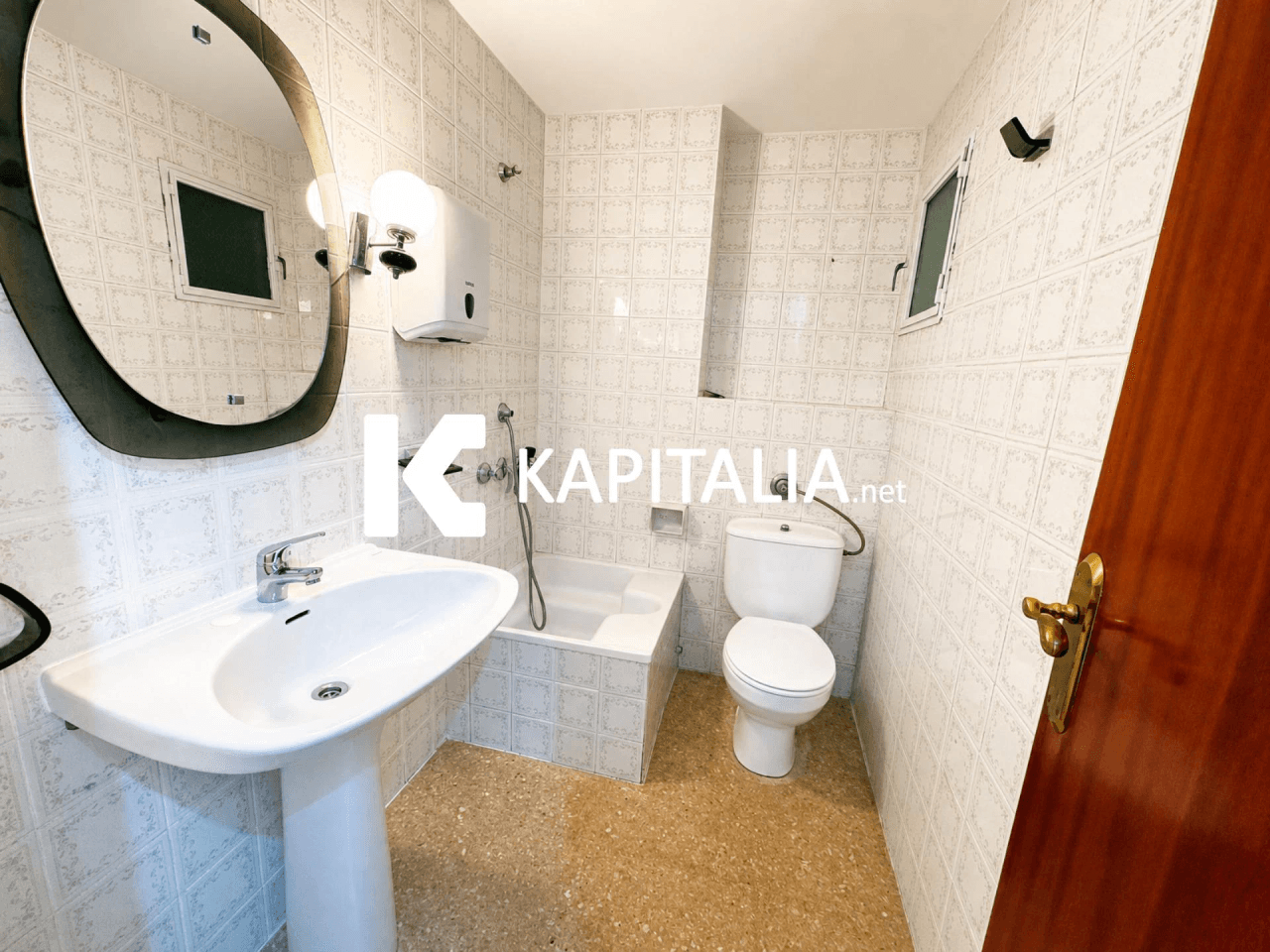 ESTUPENDO PISO DE 150MTRS CON PATIO A LA VENTA EN EL CENTRO DE XATIVA