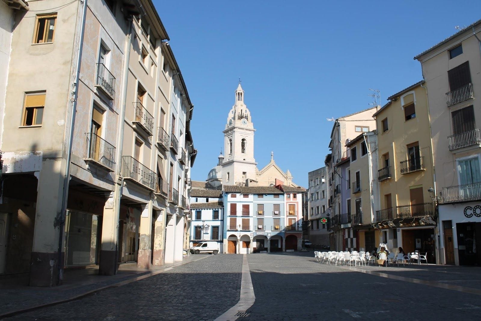 La Decadencia del Comercio en Xátiva: Un Análisis de la Crisis Actual