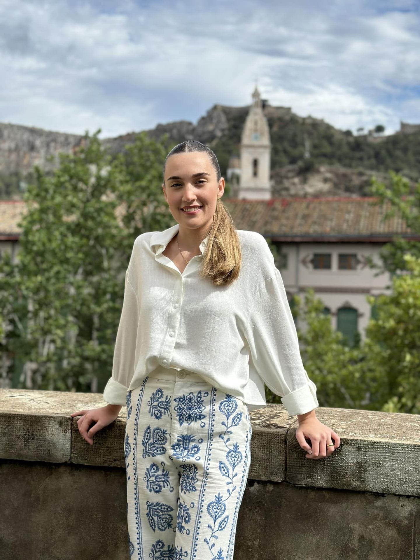 ? FIRA XÀTIVA 2024: Àngela Agustí Bordera Elegida Reina de la Feria d'Agost