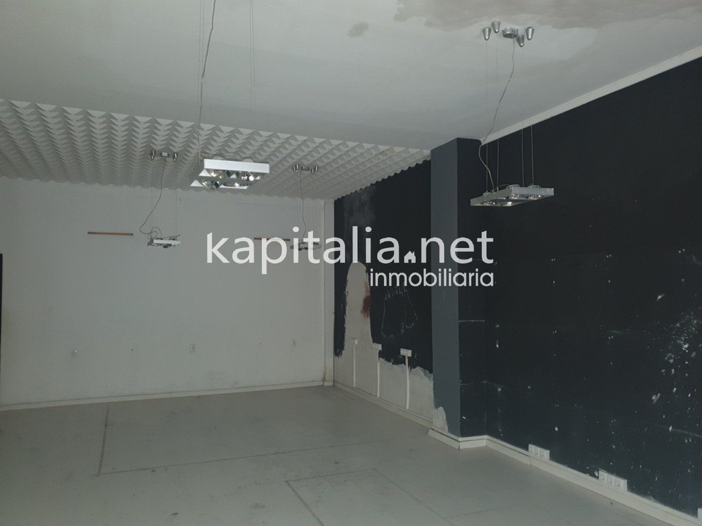 Local for sale in Ontinyent.