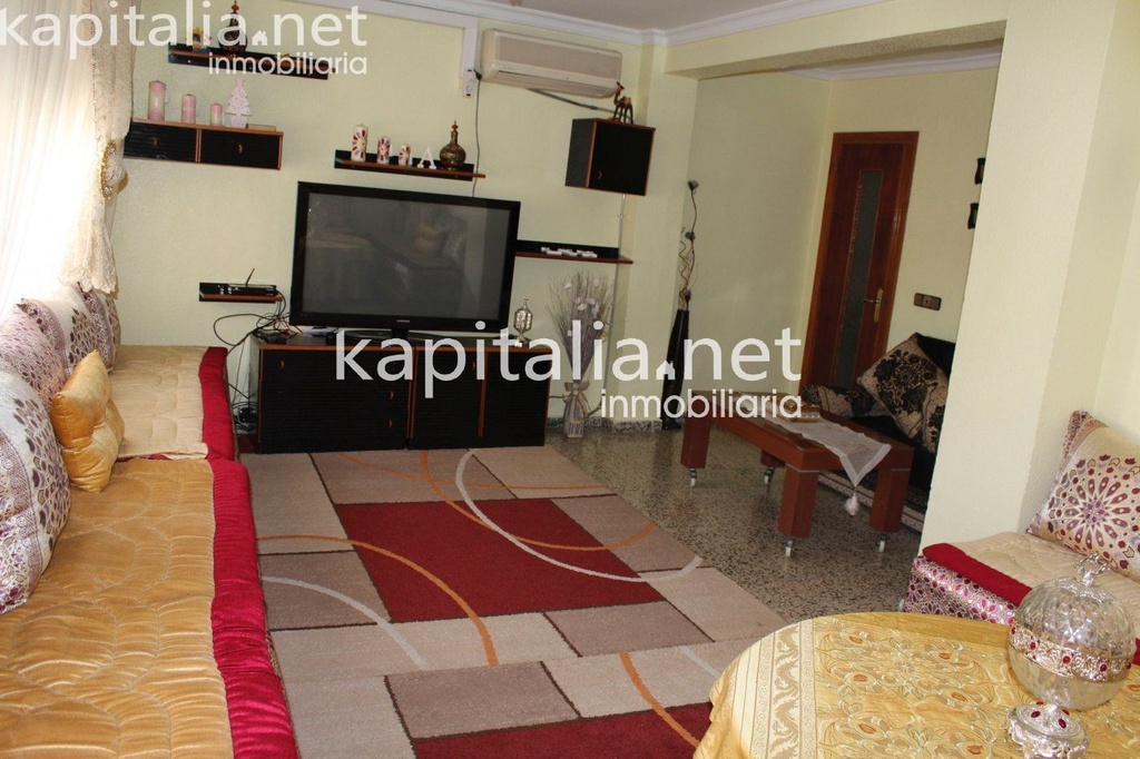 Great flat for sale in Albaida.