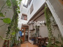 Buena casa semi reformada a la venta en zona Santo Domingo/ Poble Nou