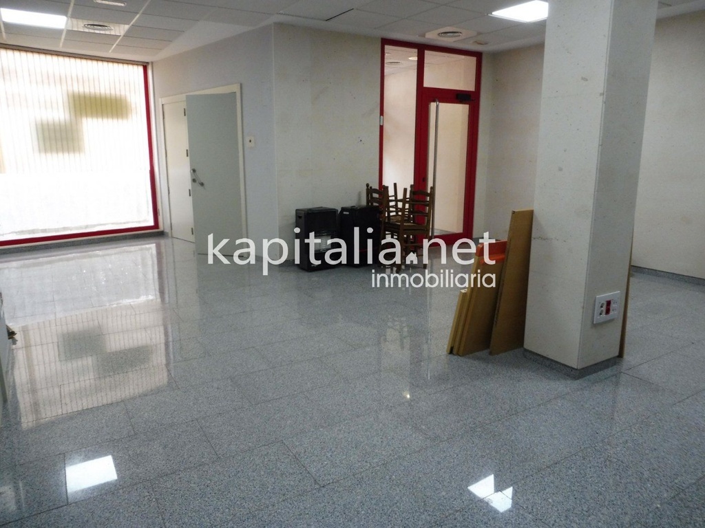 Commercial premises for sale and rent in Bocairent.