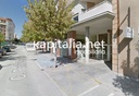 Cochera amplia en alquiler  junto al colegio Carmelo Ripoll zona Benarrai.