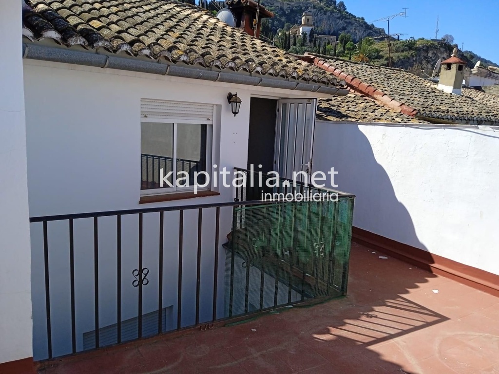 Acogedora casa a la venta y con opción a compra en centro histórico en Xàtiva
