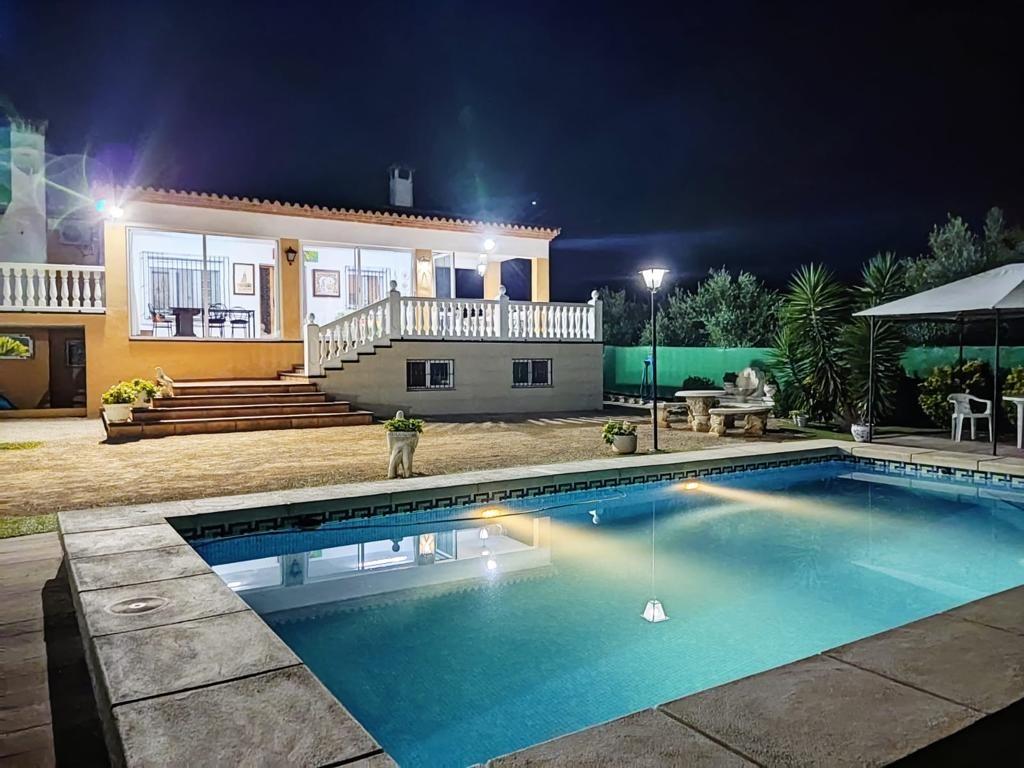 Espectacular chalet a la venta en Ontinyent.