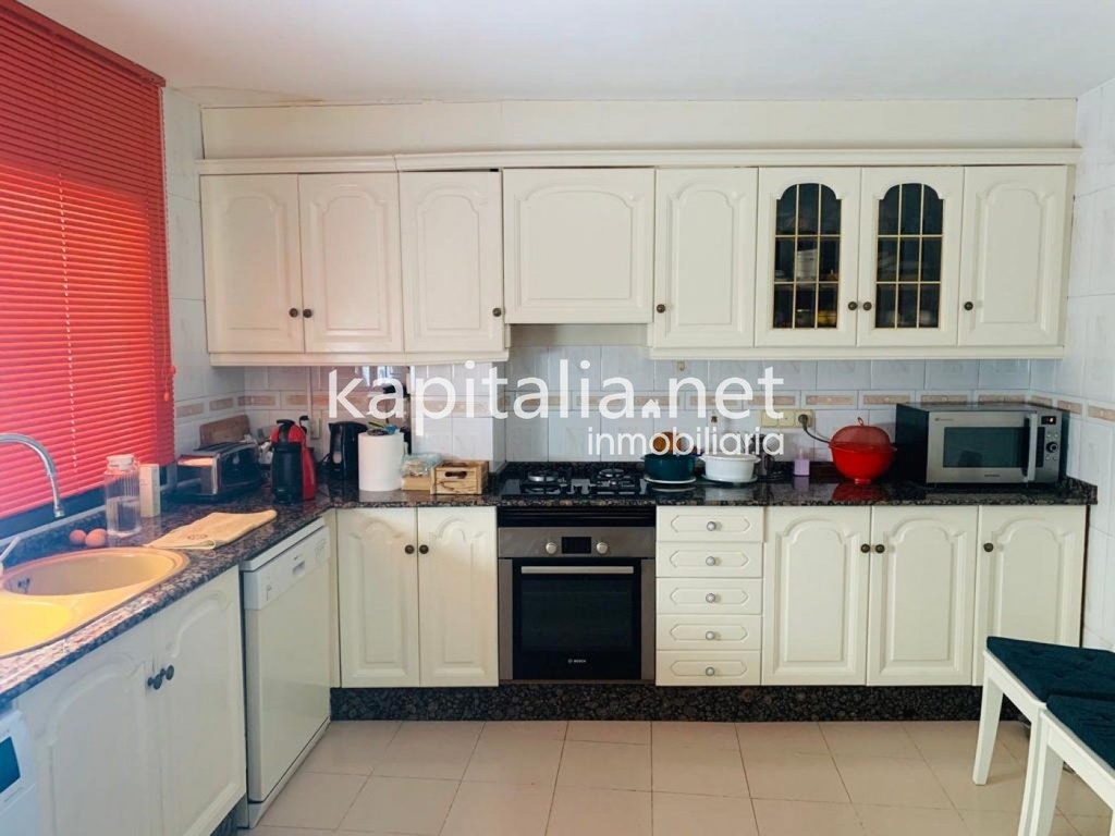 Extraordinario piso a la venta en Albaida.