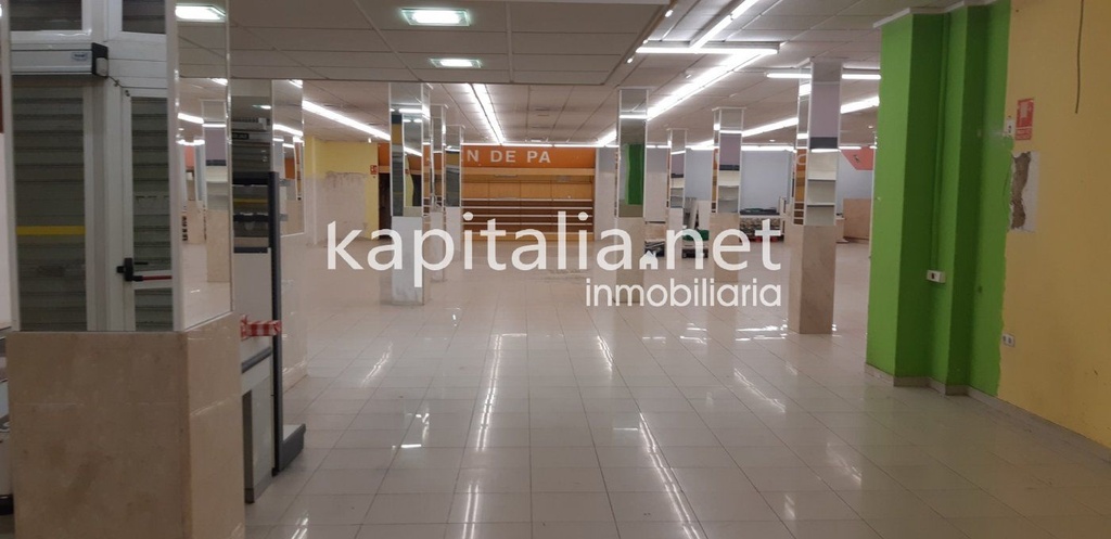 Magnificent commercial premises for sale and/or rent in Bocairent