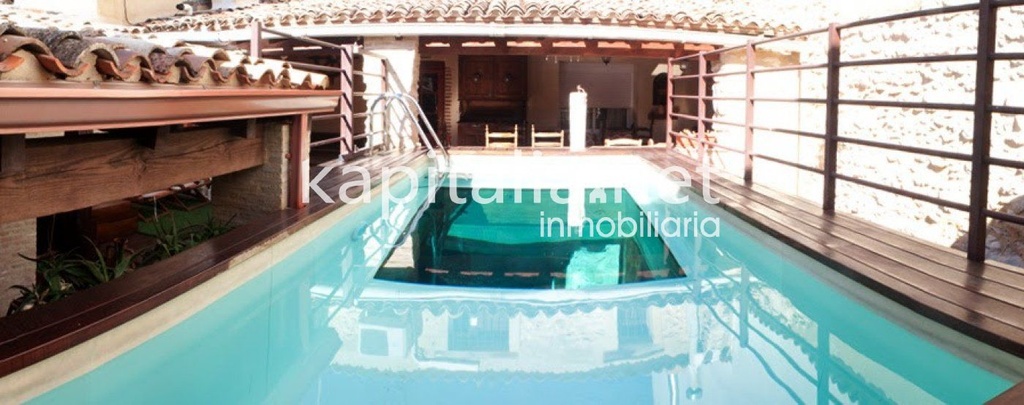 Casa Rural muy amplia a la venta en Palomar