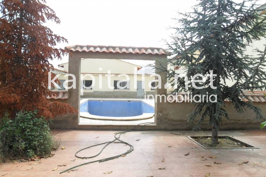 Urban plot for sale in Agullent (Valencia)