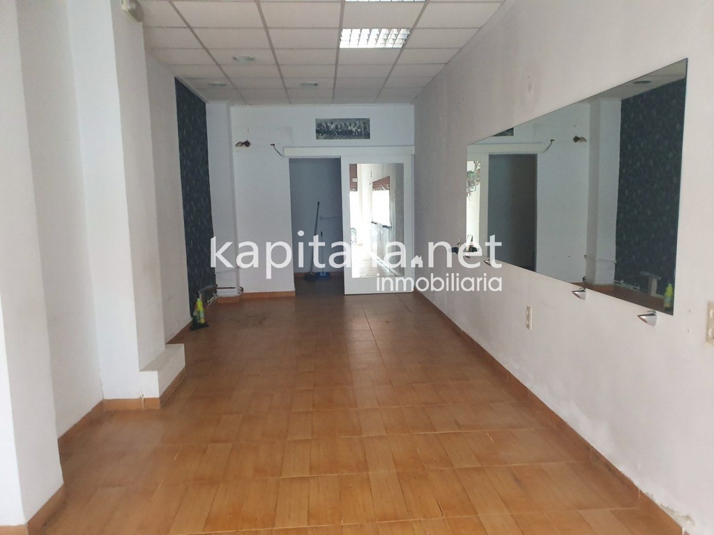 Commercial premises for sale in Ontinyent.